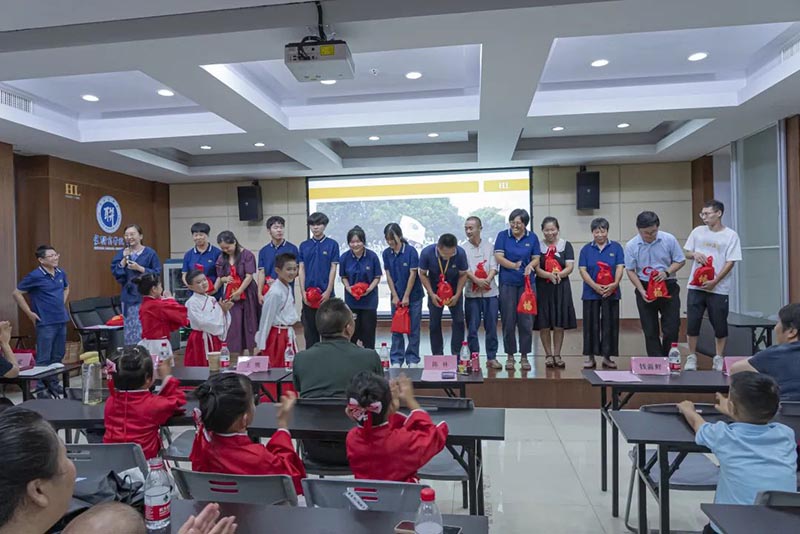 Ê×Ò³|Z6×ðÁúÖйú¹Ù·½ÍøÕ¾